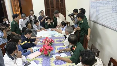 Thủ tướng chỉ đạo tìm kiếm, giúp đỡ nạn nhân vụ chìm tàu Hoàng Phúc 18