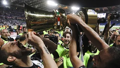 Hàng thủ Juventus đã hay còn ghi bàn giỏi