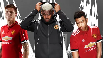 Thấy gì trong ngày ra mắt áo đấu của MU?