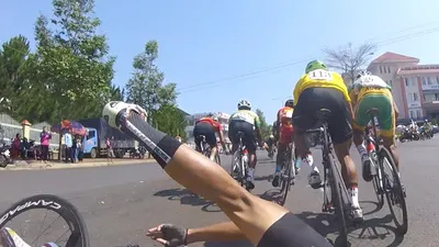 Minh Trí té ngã gần mức đến, chia tay Cúp Truyền hình