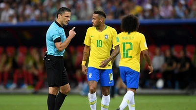 Vào vòng cấm là ngã, trình 'diễn sâu' của Neymar được nâng tầm