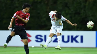 Văn Thanh đá hỏng 11m, Việt Nam bỏ lỡ cơ hội lên ngôi đầu AFF Cup