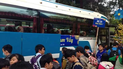 Tặng 5.000 vé xe cho sinh viên về tết