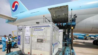 Ưu tiên hạ cánh các chuyến bay chở vaccine COVID-19