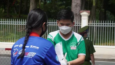 Tâm trạng trái ngược của thí sinh trước giờ thi môn toán