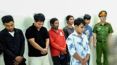 Nhóm chuyên đào trộm heo bệnh đã tiêu hủy về bán đối diện mức án nào?