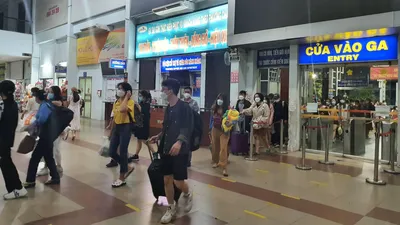 'Cháy' vé tàu hoả dịp lễ 30-4 và 1-5