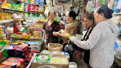 Không vội vàng biến 7.000 chợ truyền thống thành siêu thị, trung tâm thương mại