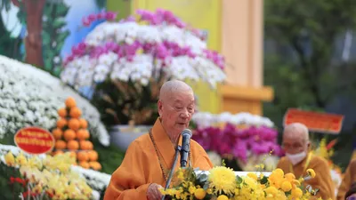 Hàng ngàn tăng ni, Phật tử dự Đại lễ Phật đản