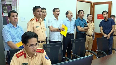 Gắn camera tự động nhận dạng biển số xe vi phạm trên cao tốc