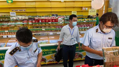 Kiểm tra giá bán hàng tại chuỗi Bách Hóa Xanh tại TP Thủ Đức