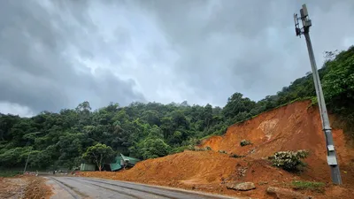 Điểm sạt lở chốt CSGT đèo Bảo Lộc đã dọn xong, chờ thông xe