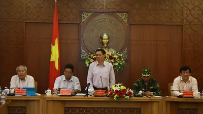 Khánh Hòa ngưng các cuộc họp để chống bão