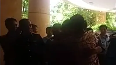 Video: Phi công Nguyễn Hữu Cường đã về đất liền an toàn