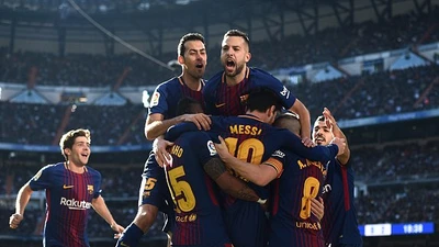 Real đại bại trước Barcelona vì chiếc thẻ đỏ oan nghiệt
