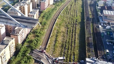 Thảm họa sập cầu cao tốc ở Ý khiến ít nhất 35 người thiệt mạng