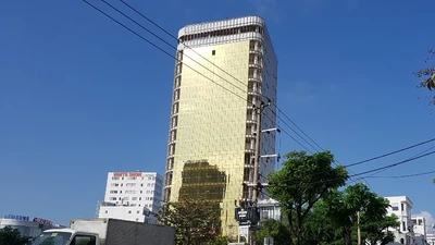 Đà Nẵng: 2 cao ốc 'nhức mắt' làm sai phương án kiến trúc