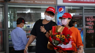 230 hành khách từ TP.HCM mở hàng du lịch Đà Nẵng