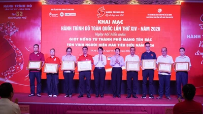 'Hành trình Đỏ' tiếp tục lan tỏa thông điệp nhân ái đến cộng đồng