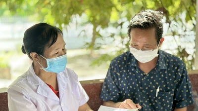 Người cao tuổi ở TP.HCM được khám sức khỏe miễn phí