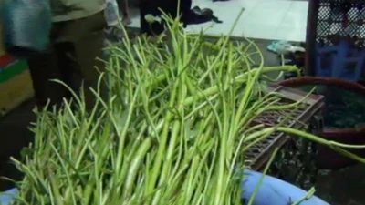 Phát hiện rau muống ngâm hóa chất bán cho nhà hàng