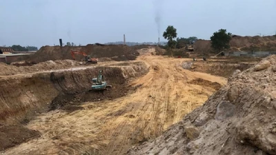 Điều tra đại công trường khai thác đất trái phép ở Đồng Nai