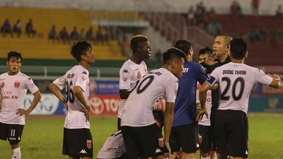 Loạn trên sân Thống Nhất