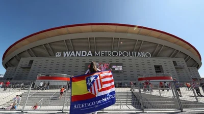 Mới khánh thành, sân 'Trung Quốc' đã được chiếu cố