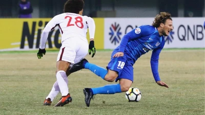 Diego Forlan ăn mày dĩ vãng là... sấp mặt