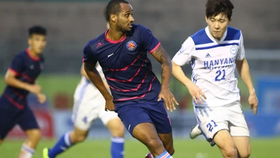 Đêm Noel hai đội Việt Nam và Hàn Quốc chia điểm