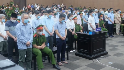 Những bị cáo nào trong vụ chuyến bay giải cứu 'tự thú trước bình minh'?