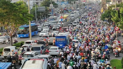 Điều chỉnh cấm đỗ xe theo giờ trên đường Công Chúa Ngọc Hân