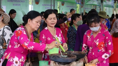 Cần Thơ: Cuối tuần nhộn nhịp ngày hội du lịch sinh thái Phong Điền