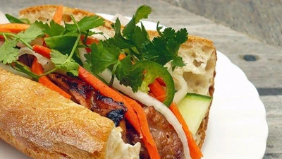 Thưởng thức bánh mì thịt nướng ngon nhất thế giới ở SG