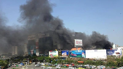 Cháy ở gần sân bay Tân Sơn Nhất