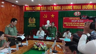 Có gì trong điện thoại kẻ hiếp bé 10 tuổi ở Vĩnh Long?