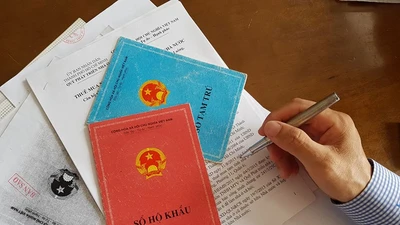 Hoàn thiện quy trình điện tử, bãi bỏ xuất trình sổ hộ khẩu giấy trước 20-3