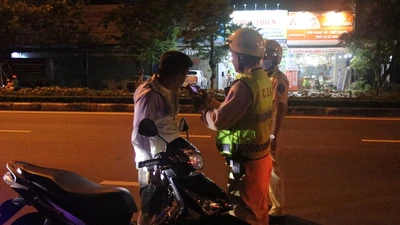 Thổi nồng độ cồn có ảnh hưởng đến kinh tế đêm?