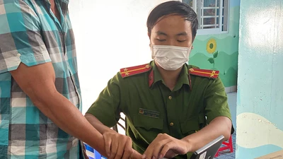 Sai đặc điểm nhận dạng trên CCCD, có phải đổi lại?