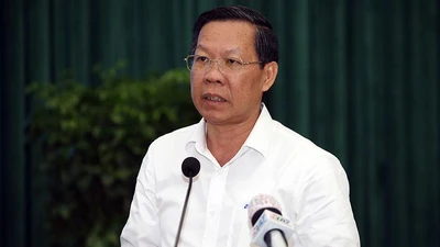 Chủ tịch UBND TP.HCM Phan Văn Mãi phát biểu tại hội nghị.