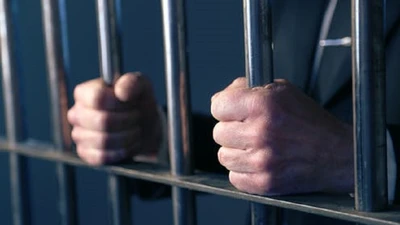 Bị phạt tù vì kêu gọi người dân không tiêm vaccine COVID-19