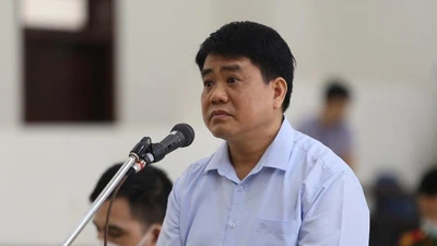 Nộp thêm 15 tỉ đồng, ông Nguyễn Đức Chung được giảm 3 năm tù