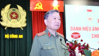 Đại tướng Tô Lâm: Điều tra hành vi rửa tiền trong các vụ cho vay lãi nặng