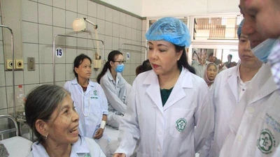 Sự cố chạy thận: 'Theo quy trình sao xảy ra chuyện?'