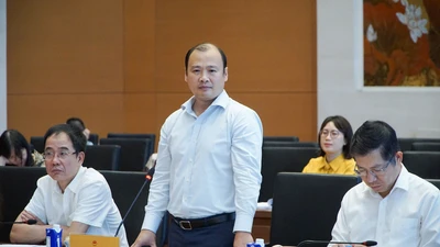 Thứ trưởng Lê Hải Bình nêu lý do chưa đề xuất mô hình tập đoàn báo chí