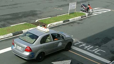 Sửa quy định cấp bằng lái, giảm ‘xe điên’
