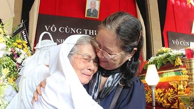 Tiễn đưa nhạc sĩ Phan Nhân