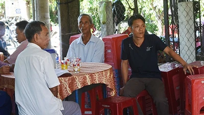 Ghen tuông, chồng giết vợ rồi tự sát