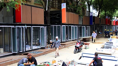 Có gì lạ ở đường sách TP.HCM 2016?