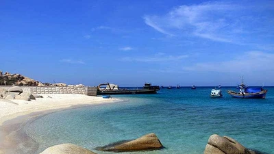 Quyết không cho đổ chất thải, cắt diện tích Hòn Cau